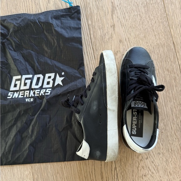 Golden Goose Size 35 - Picture 6 of 6